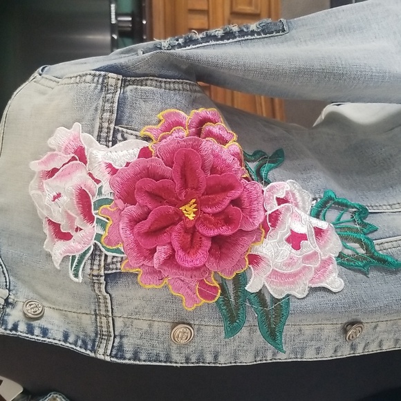 Appliqued Denim Jacket - Picture 2 of 7